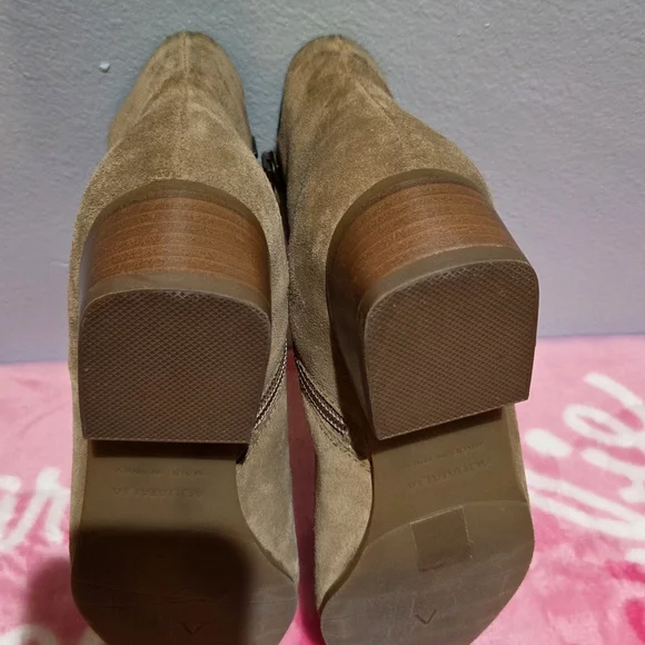 Women's Aquatalia Fuoco Suede Ankle Boots Champagne, Size 7.5M - Picture 14 of 16